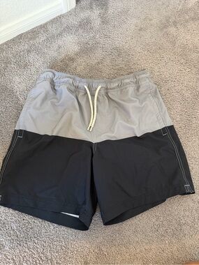 Trinity Coast Men’s Solid Grey Swim Trunks - Size M